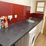 89a Church Street - Luxury One Bed With Roof Terrace * וויטבי