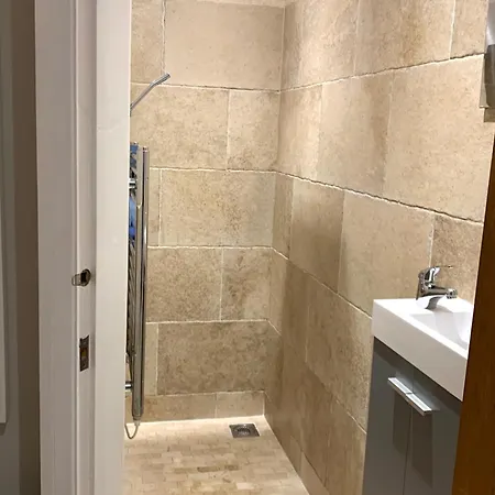 89a Church Street - Luxury One Bed With Roof Terrace דירה וויטבי