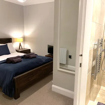 דירה 89a Church Street - Luxury One Bed With Roof Terrace וויטבי